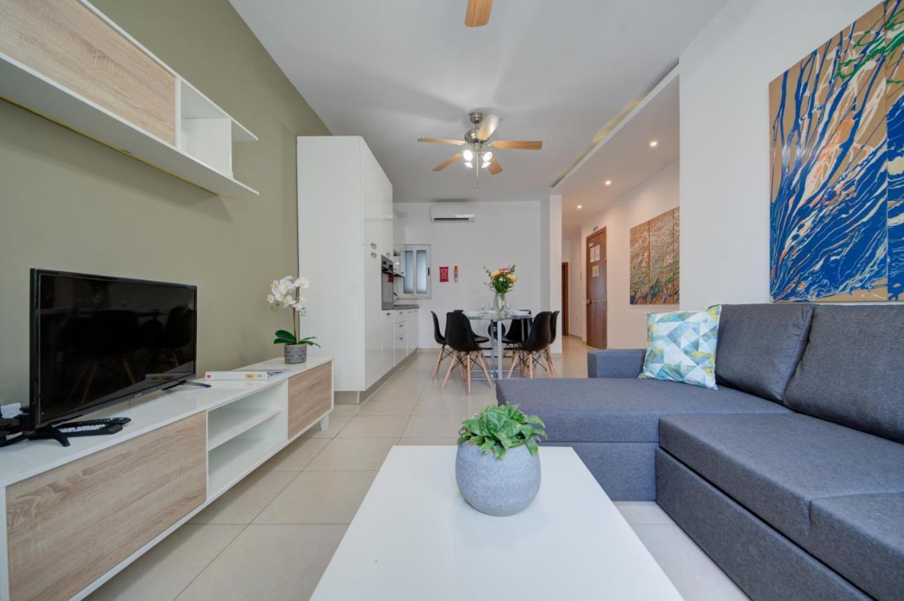 Azure Haven - Gzira Apartments And Penthouse By Shortletsmalta Extérieur photo