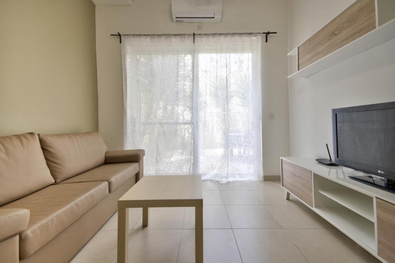 Azure Haven - Gzira Apartments And Penthouse By Shortletsmalta Extérieur photo